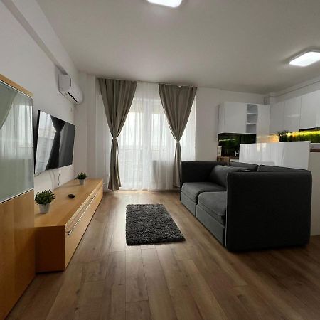 Perfect Host Palas 2 Rooms Jászvásár Kültér fotó