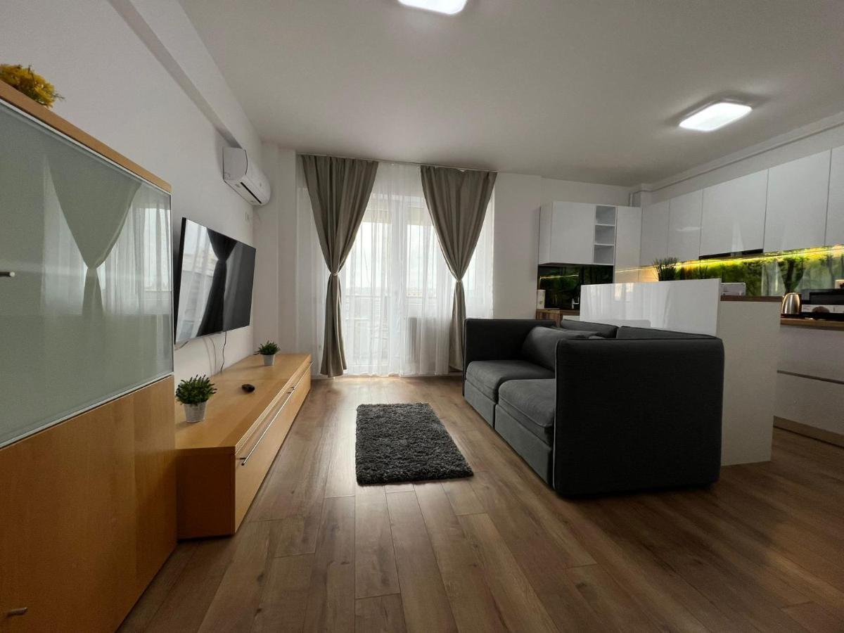 Perfect Host Palas 2 Rooms Jászvásár Kültér fotó