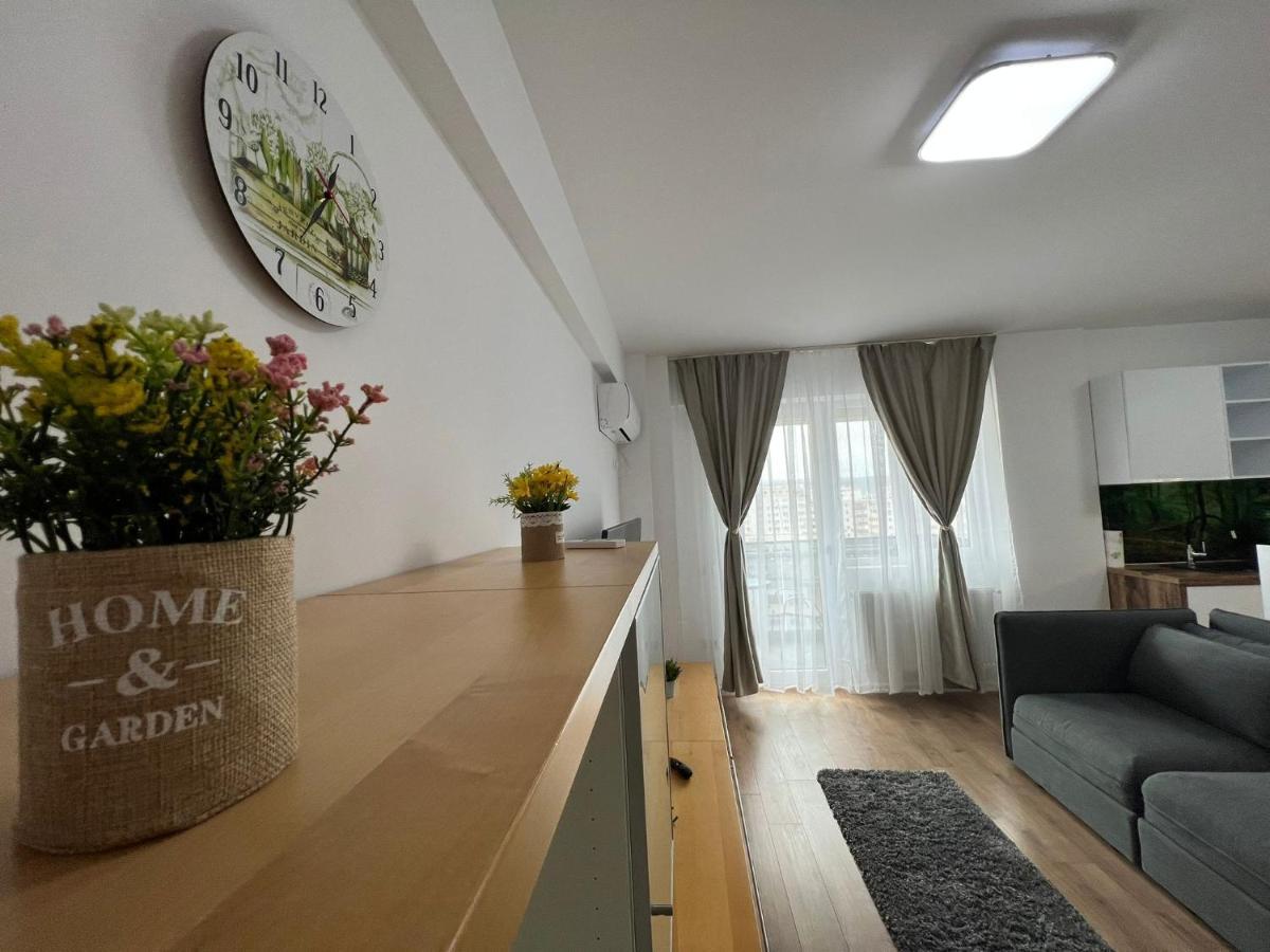 Perfect Host Palas 2 Rooms Jászvásár Kültér fotó