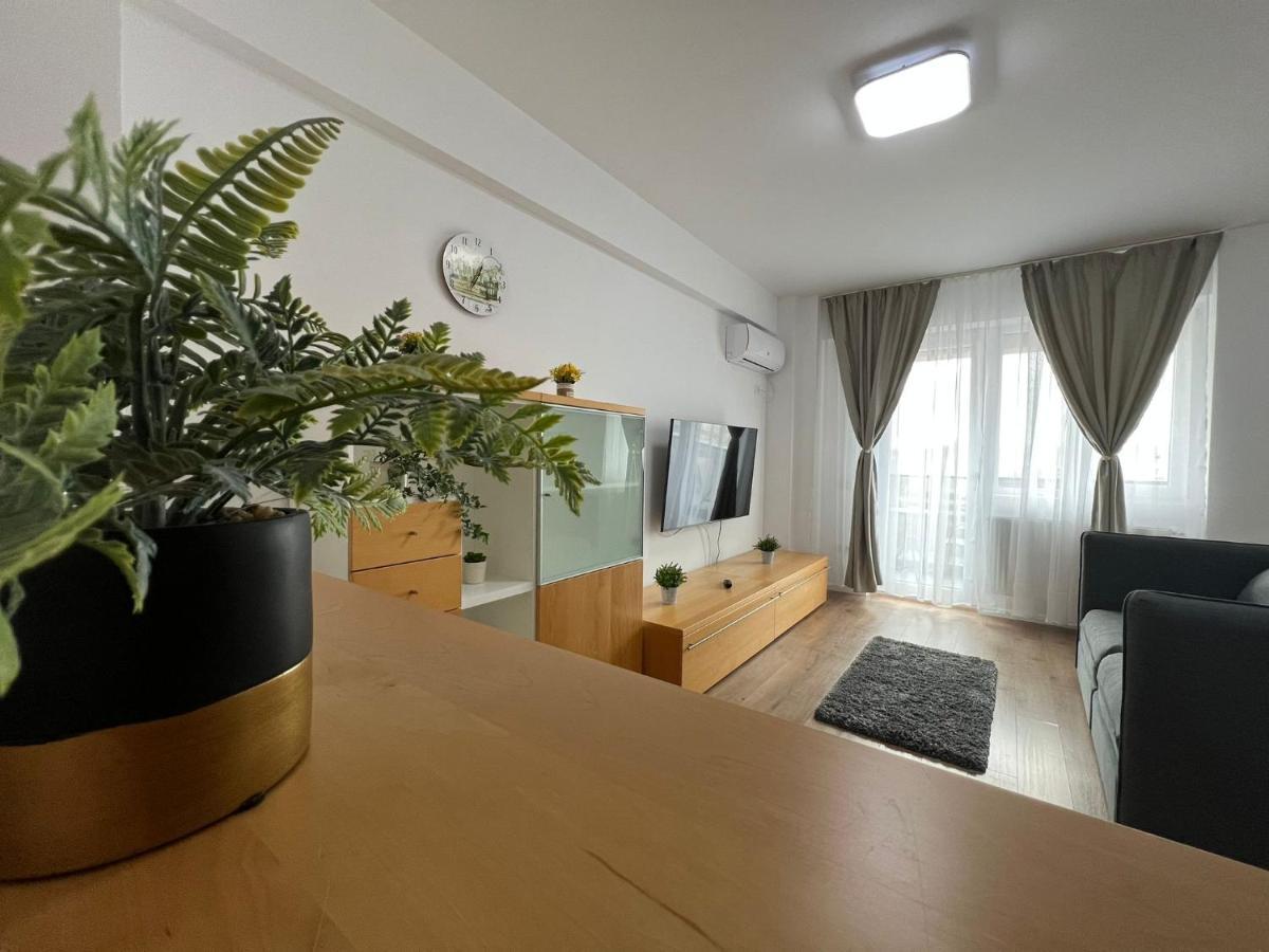 Perfect Host Palas 2 Rooms Jászvásár Kültér fotó