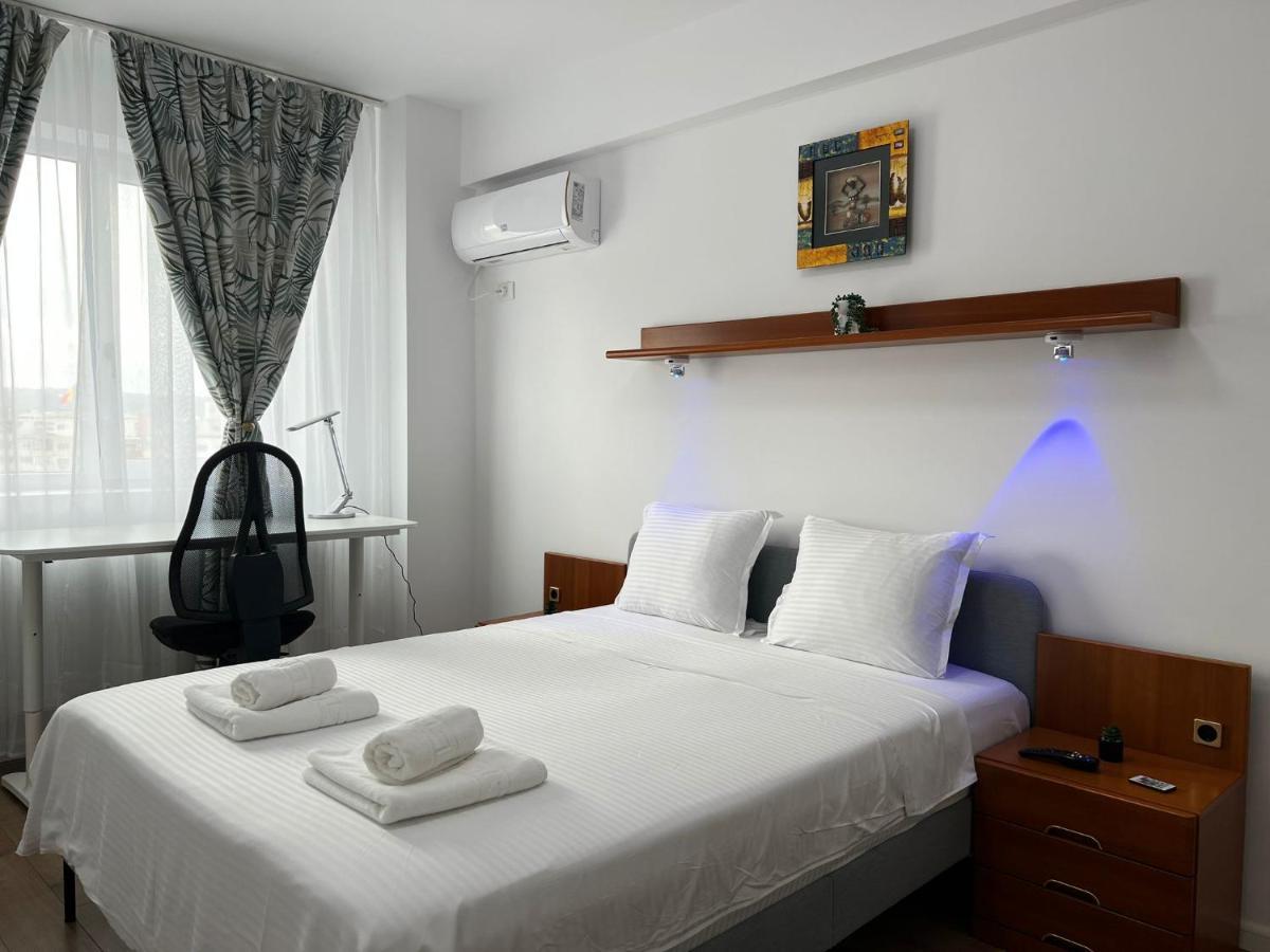 Perfect Host Palas 2 Rooms Jászvásár Kültér fotó